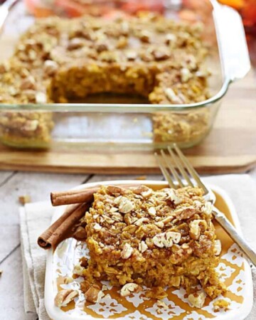 Pumpkin Baked Oatmeal with Maple Syrup & Pecans