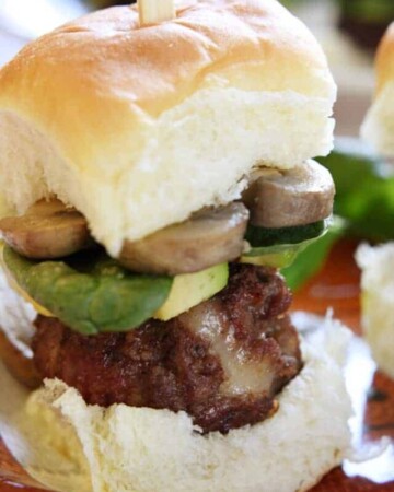 cropped-The-Ultimate-Cheese-Stuffed-Sliders-Hamburgers-with-Avocado-Mushrooms-Spinach-Pepper-Jack-by-Five-Heart-Home_700pxSliderZoom.jpg