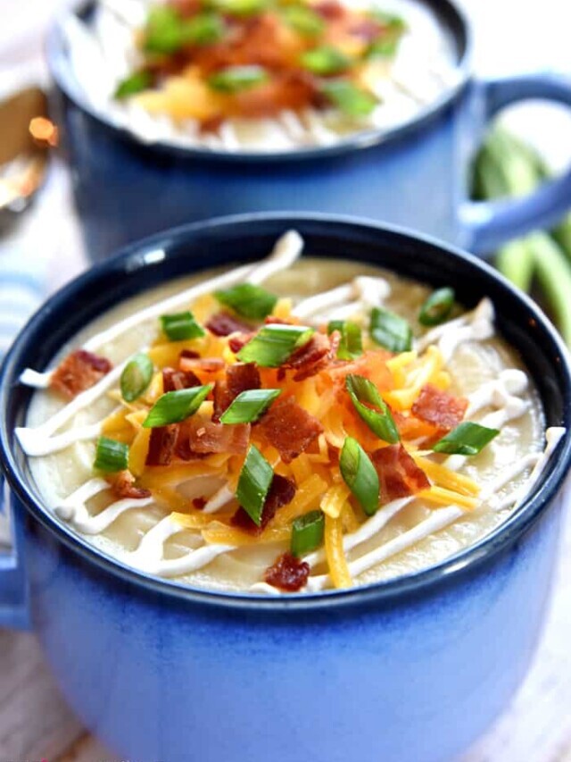 Slow Cooker Loaded Baked Potato Soup