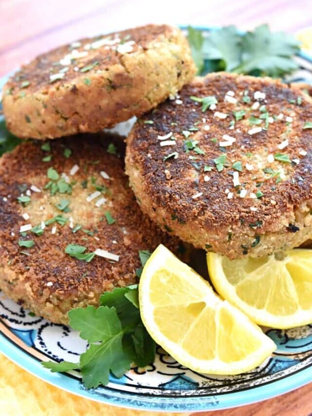 Easy + AMAZING Salmon Patties