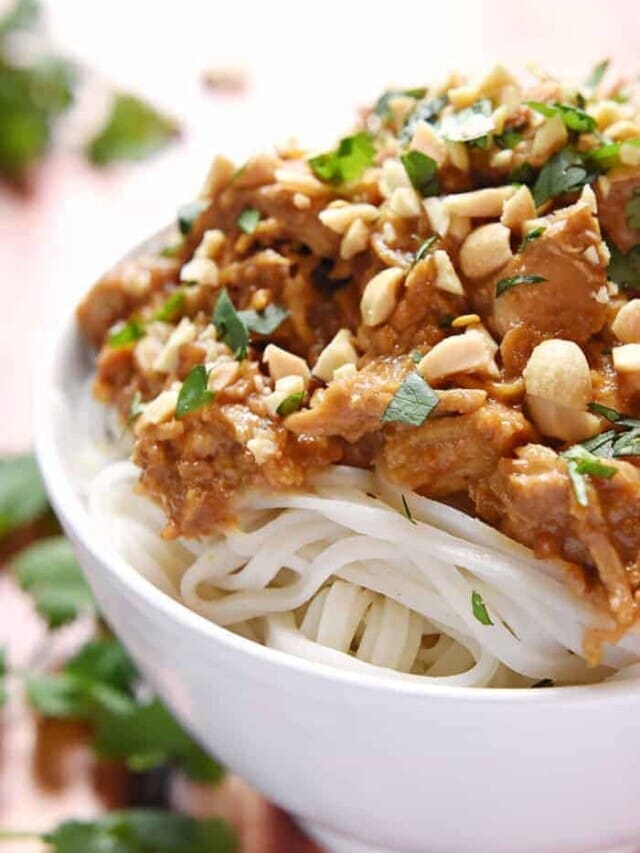 Slow Cooker Thai Peanut Chicken