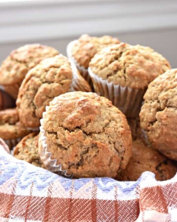 cropped-Oatmeal-Spice-Muffins-Healthy-Breakfast-Recipe-by-Five-Heart-Home_700pxBasket.jpg