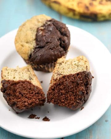 Banana Bread & Chocolate Muffins ~ these sweet, moist, bakery-style muffins combine half plain banana batter and half chocolate banana batter for a perfect breakfast or snack! | FiveHeartHome.com