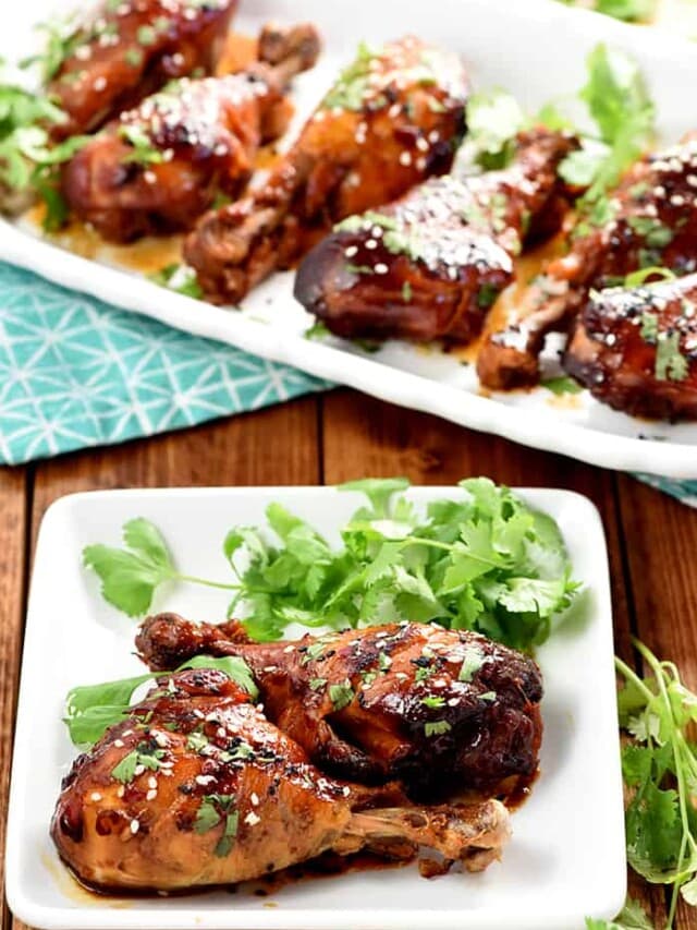 Sweet Chili Crockpot Chicken Drumsticks {Easy + AMAZING!}