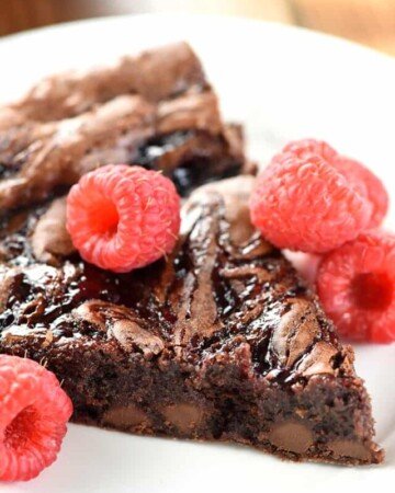 cropped-Fudgy-Raspberry-Swirl-Brownies-Recipe-Valentines-Day-Chocolate-Dessert-by-Five-Heart-Home_700pxZoom.jpg