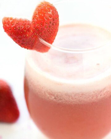 cropped-Sparkling-Strawberry-Floats-Recipe-Sorbet-Prosecco-Champagne-Cocktail-Mocktail-Valentines-Day-Baby-Bridal-Shower-Drink-by-Five-Heart-Home_700pxZoom.jpg