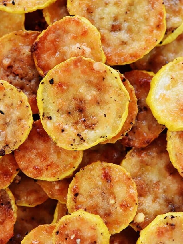 2-Ingredient Baked Parmesan Yellow Squash Recipe