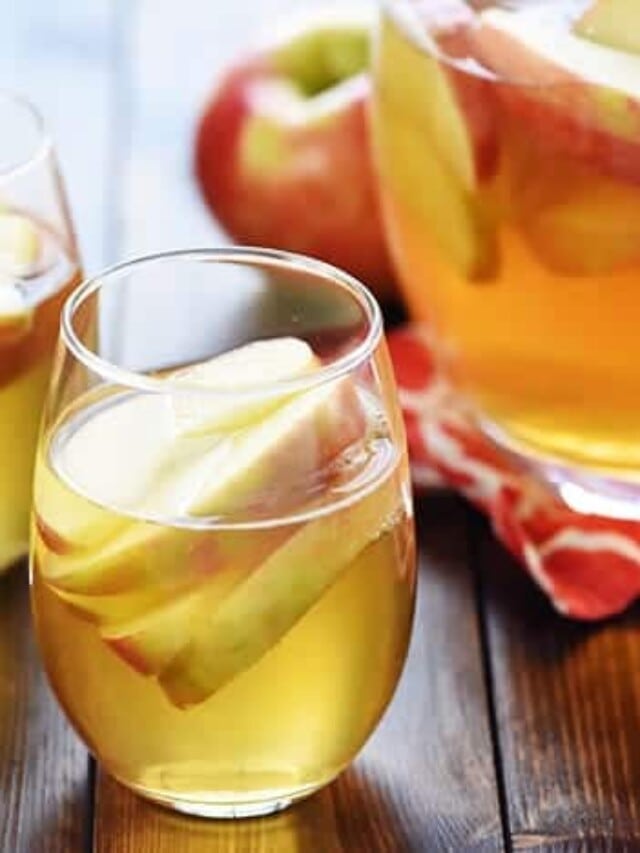 REFRESHING Sparkling Apple Cider Sangria {Just 3 Ingredients!}
