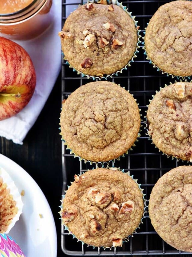 Healthy Applesauce Muffins {QUICK + EASY in the Blender!}