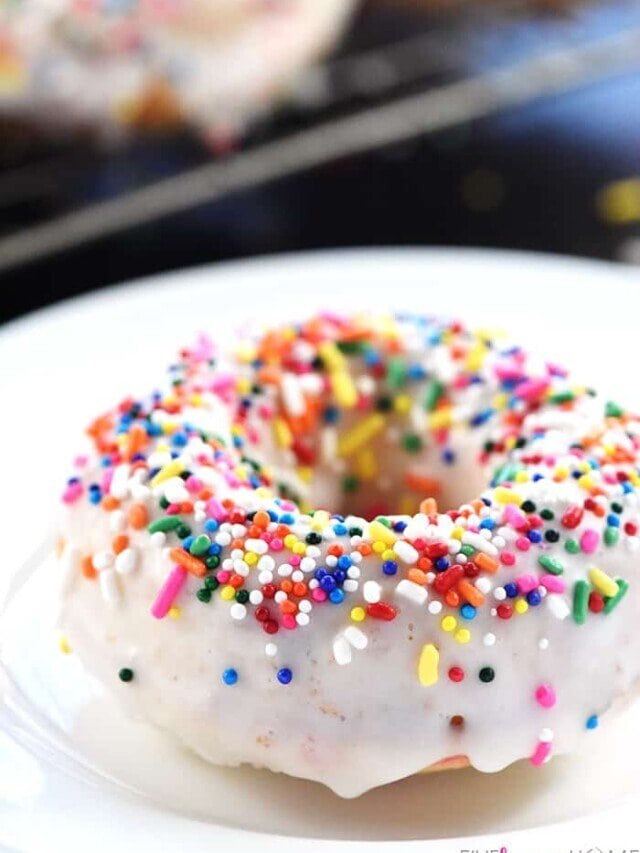 Funfetti Baked Donuts