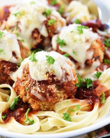 cropped-Chicken-Parmesan-Meatballs-Recipe-by-Five-Heart-Home_700pxPasta.jpg