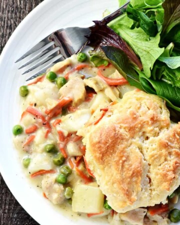 cropped-Chicken-Pot-Pie-Casserole-Recipe-by-Five-Heart-Home_700pxAerialPlate.jpg