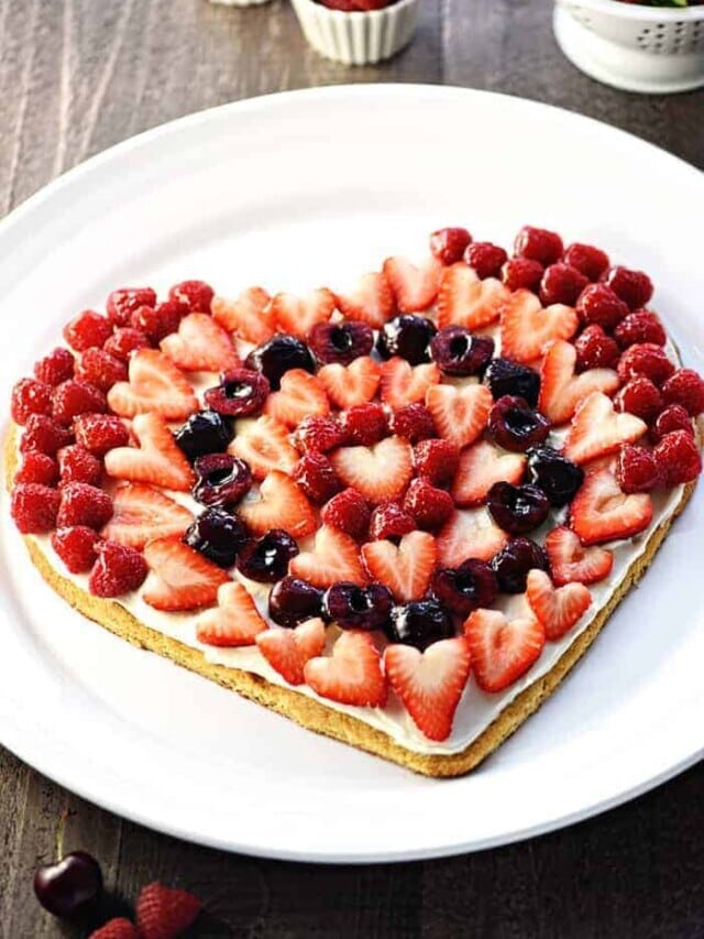 Easy + Gorgeous Fruit Pizza