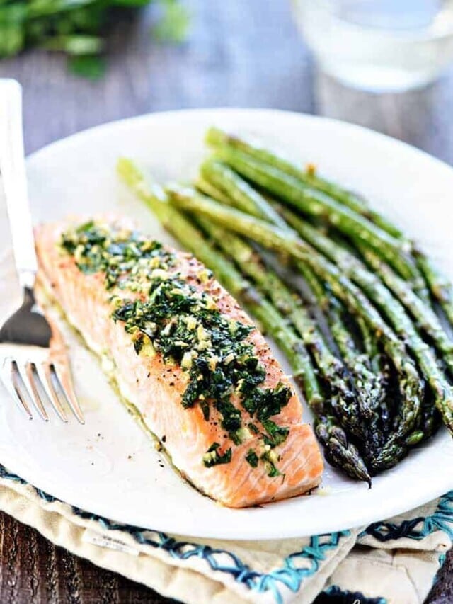 EASY Oven Baked Salmon w/ Garlic + Parsley