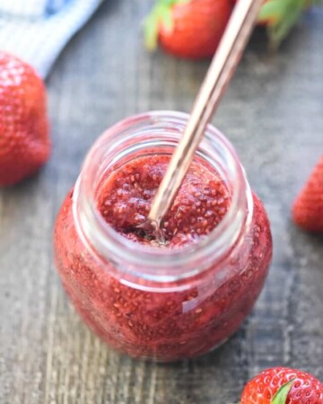 cropped-Chia-Seed-Jam-Recipe-by-Five-Heart-Home_700px-8.jpg