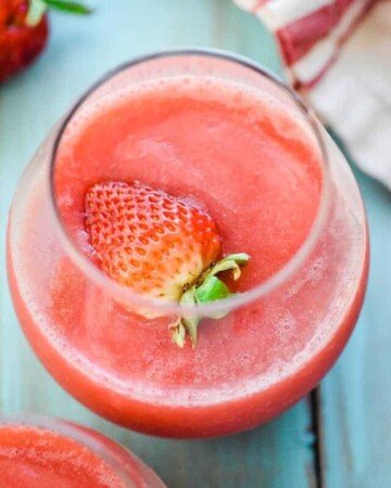cropped-Frose-Frozen-Strawberry-Rose-Cocktail-Recipe-by-Five-Heart-Home_700px-10.jpg