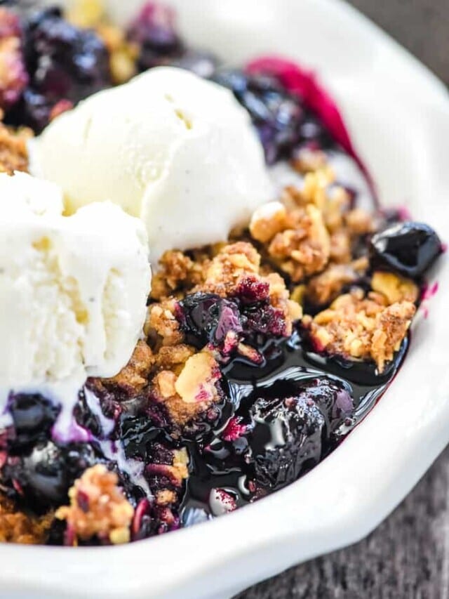 Amazing Blueberry Crisp