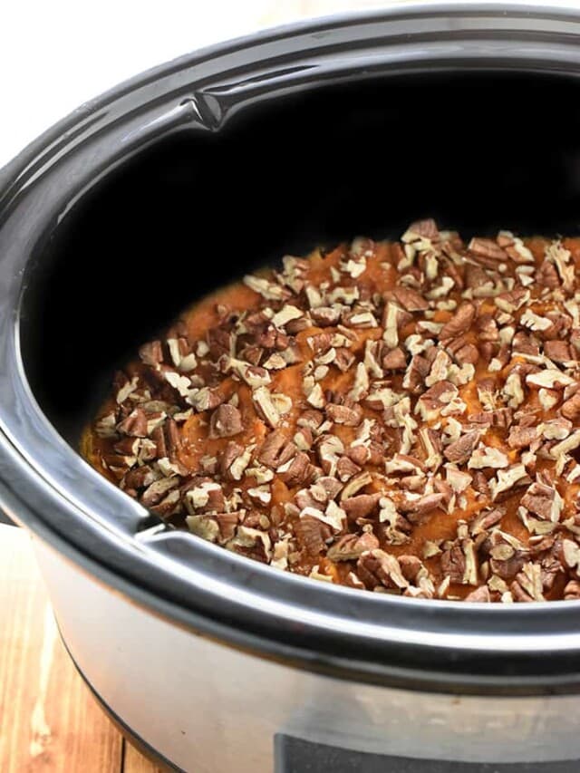 VERY BEST Crockpot Sweet Potatoes {EASY Casserole}