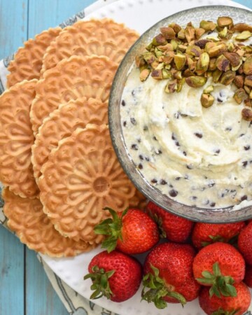 cropped-Cannoli-Dip-Recipe-by-Five-Heart-Home_720px-2-1.jpg
