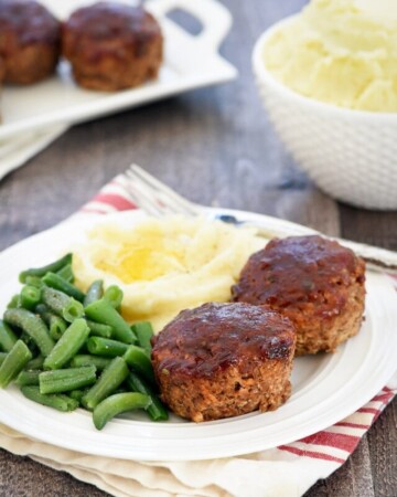 cropped-Mini-Meatloaf-Muffin-Recipe-by-Five-Heart-Home_720px-9.jpg