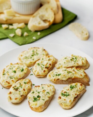 cropped-Artichoke-Bruschetta-Recipe-by-Five-Heart-Home_720px-10.jpg