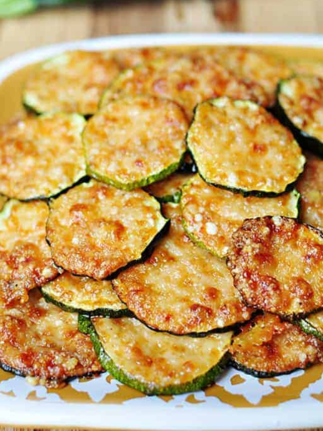 2-ingredient Baked Parmesan Zucchini Rounds