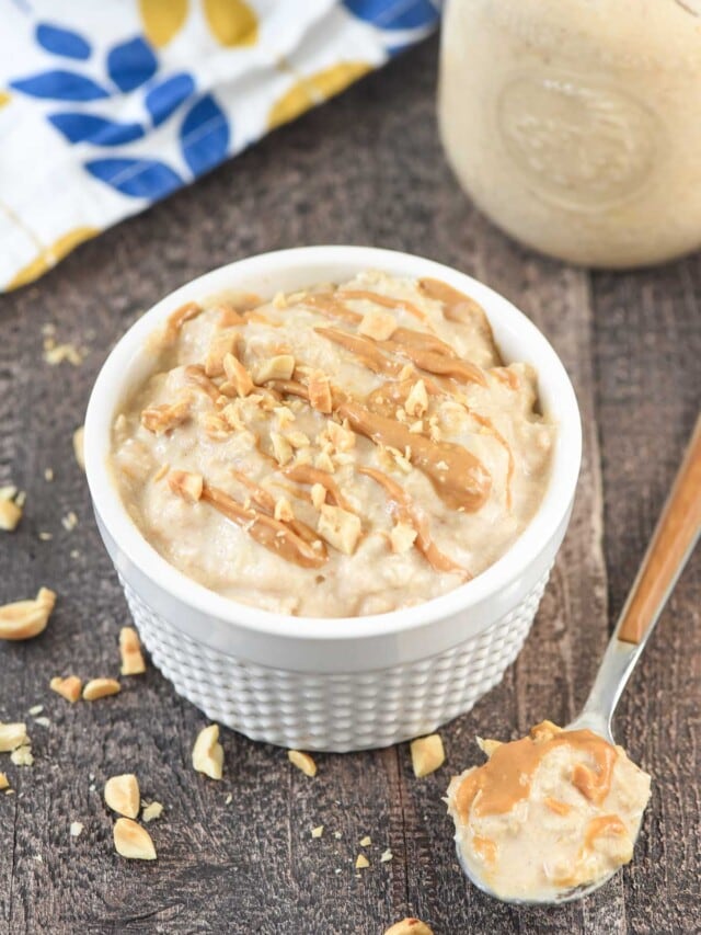 Easy + AMAZING Peanut Butter Overnight Oats