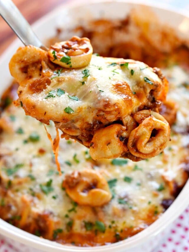 Easy + AMAZING Baked Tortellini